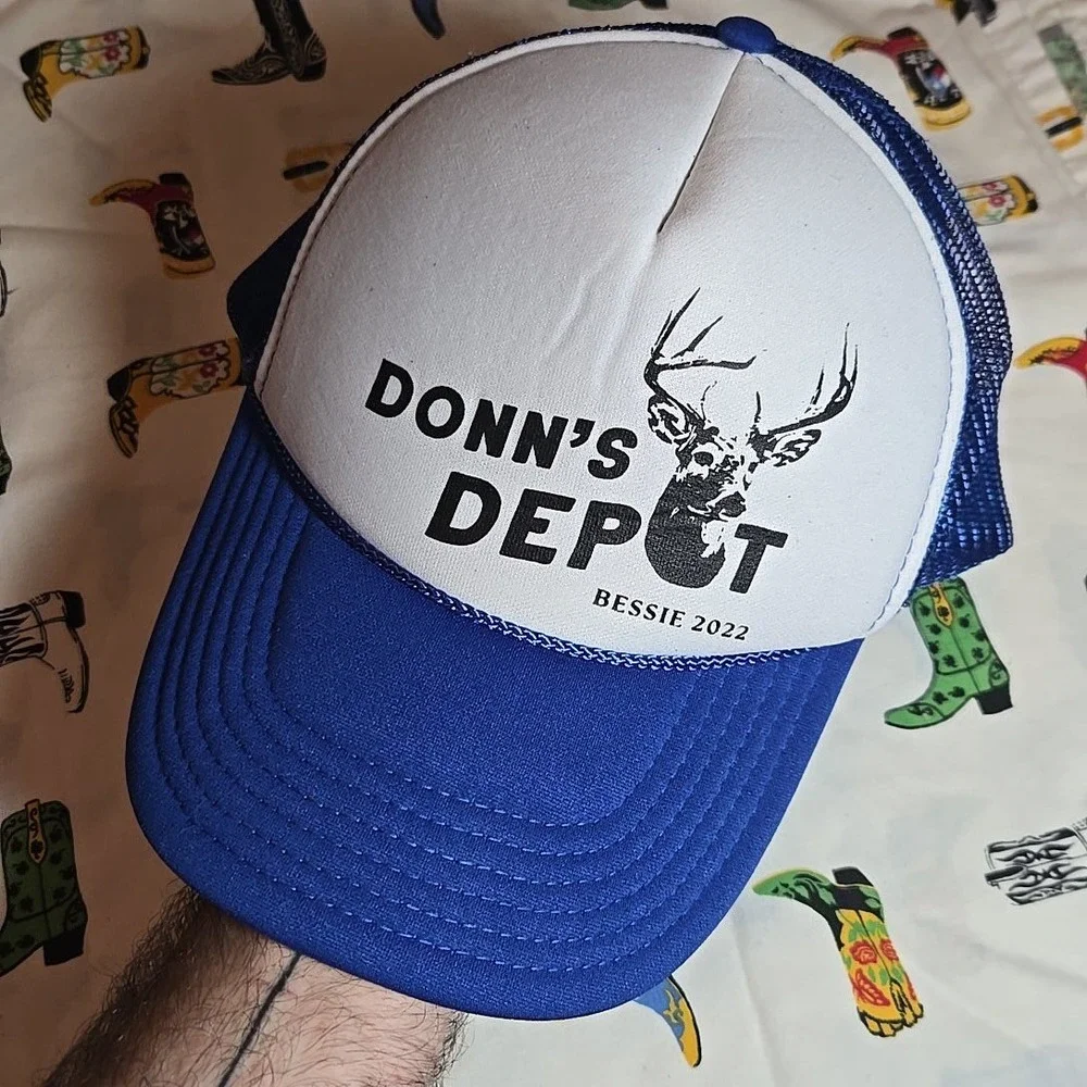Donns Depot Austin Texas Trucker Hat Dive Bar OSFM Blue Deer Bessie 2022‎ Otto